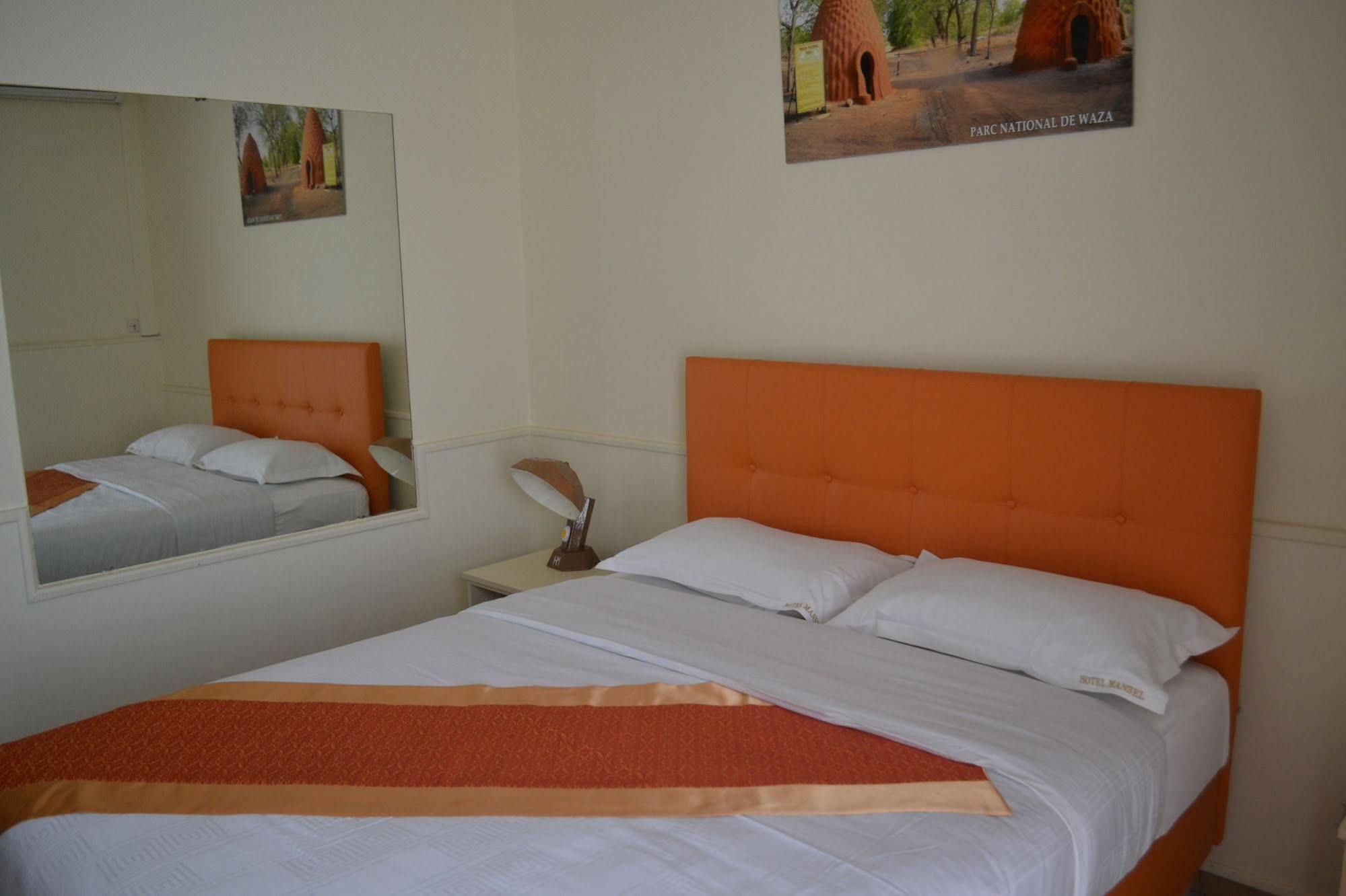 Hotel Mansel Yaounde Exterior photo