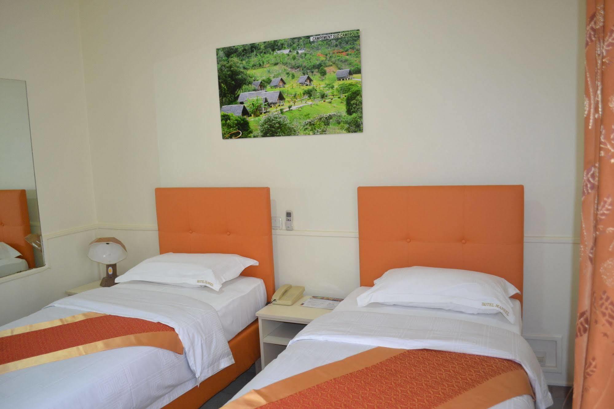 Hotel Mansel Yaounde Exterior photo